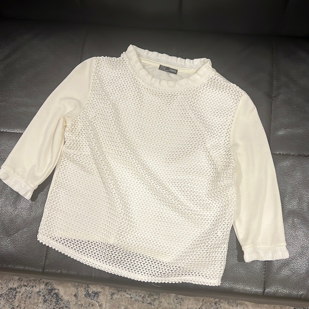 Girls B-W ZARA collection size Small .